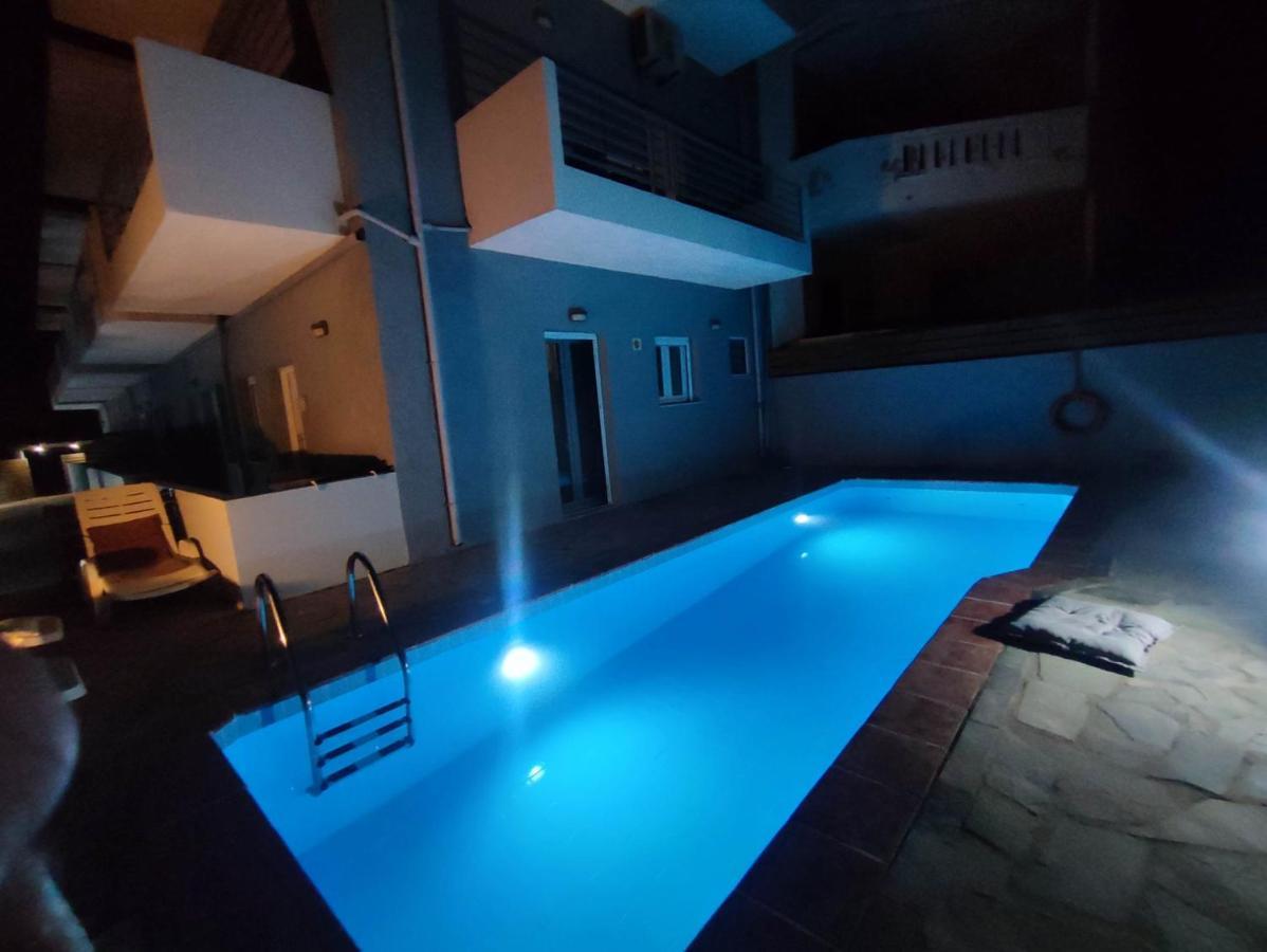 Aparthotel Ble Island