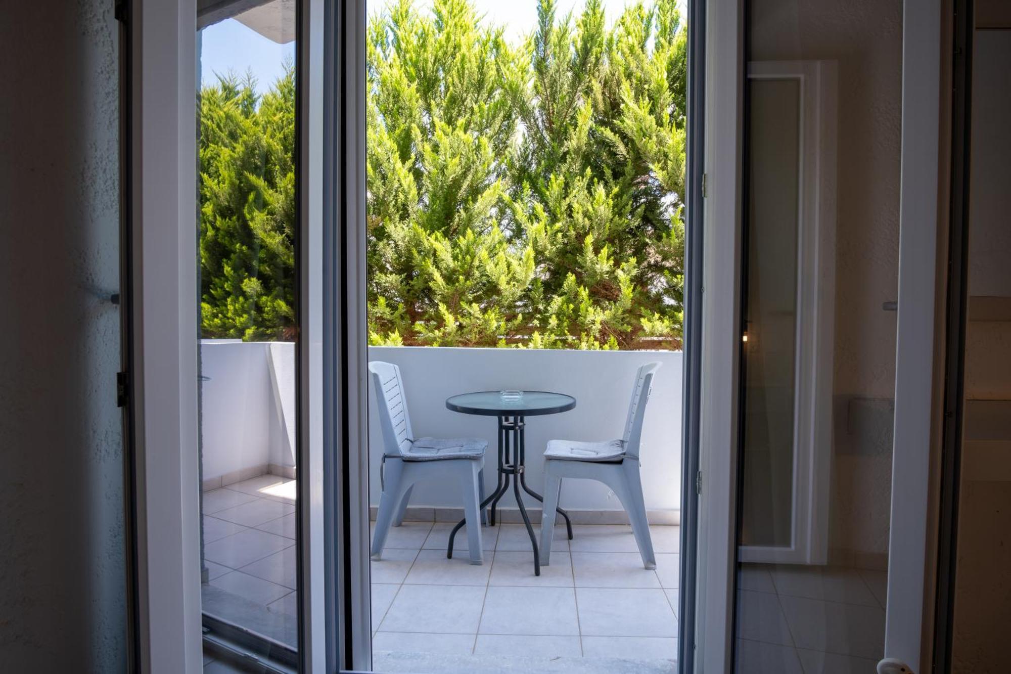 Ble Island Aparthotel 3*